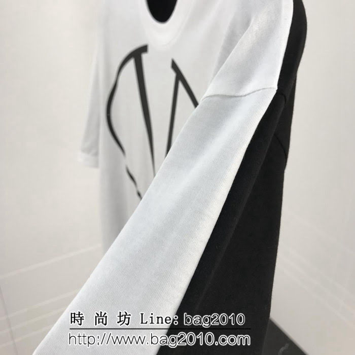 VALENTINO華倫天奴 19ss新款 前後拼色 大字母印花 純棉白色短袖 男女同款 ydi1974